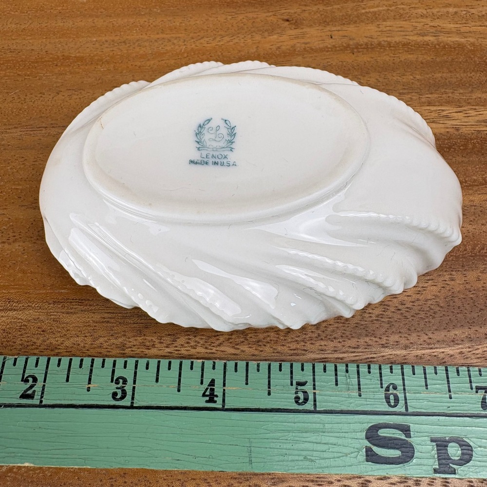 Vintage Lenox Leaf Dish Blue Scroll Handle Porcelain Candy‎ Dish USA - Picture 6 of 6